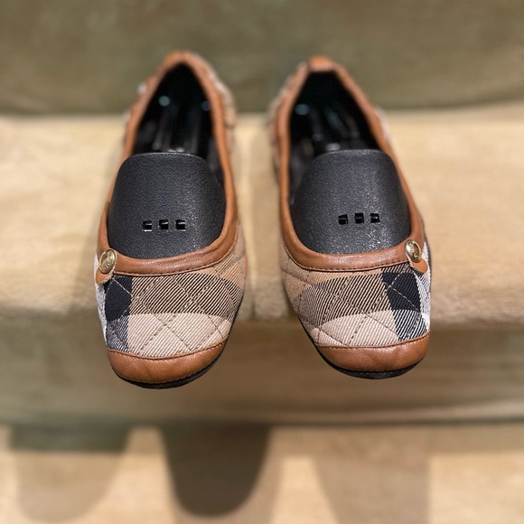 Authentic Burberry Ballet Flats - Picture 3 of 14